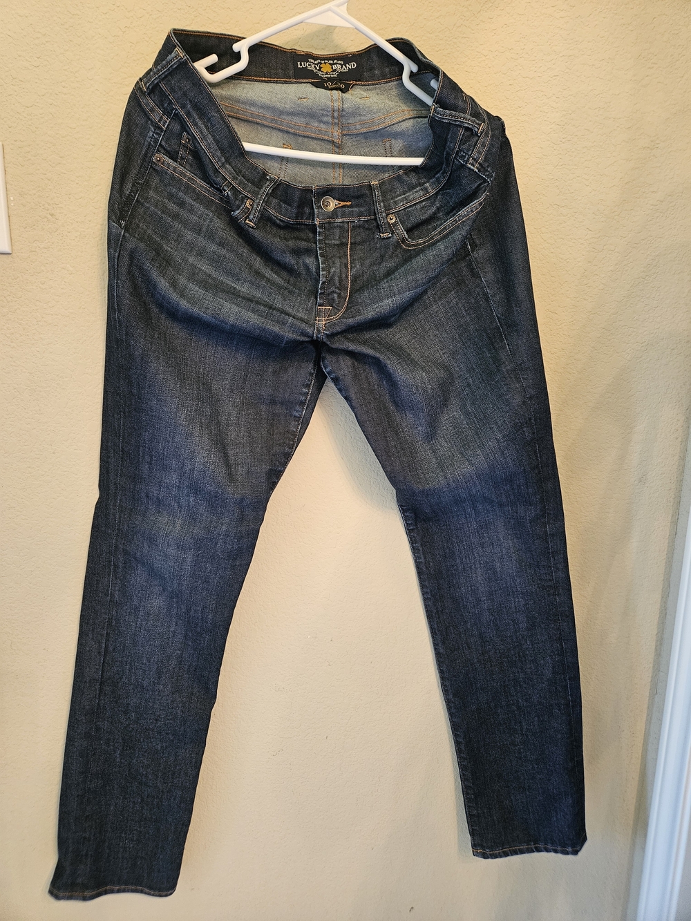 Lucky Brand Indigo Straight-Leg Jeans